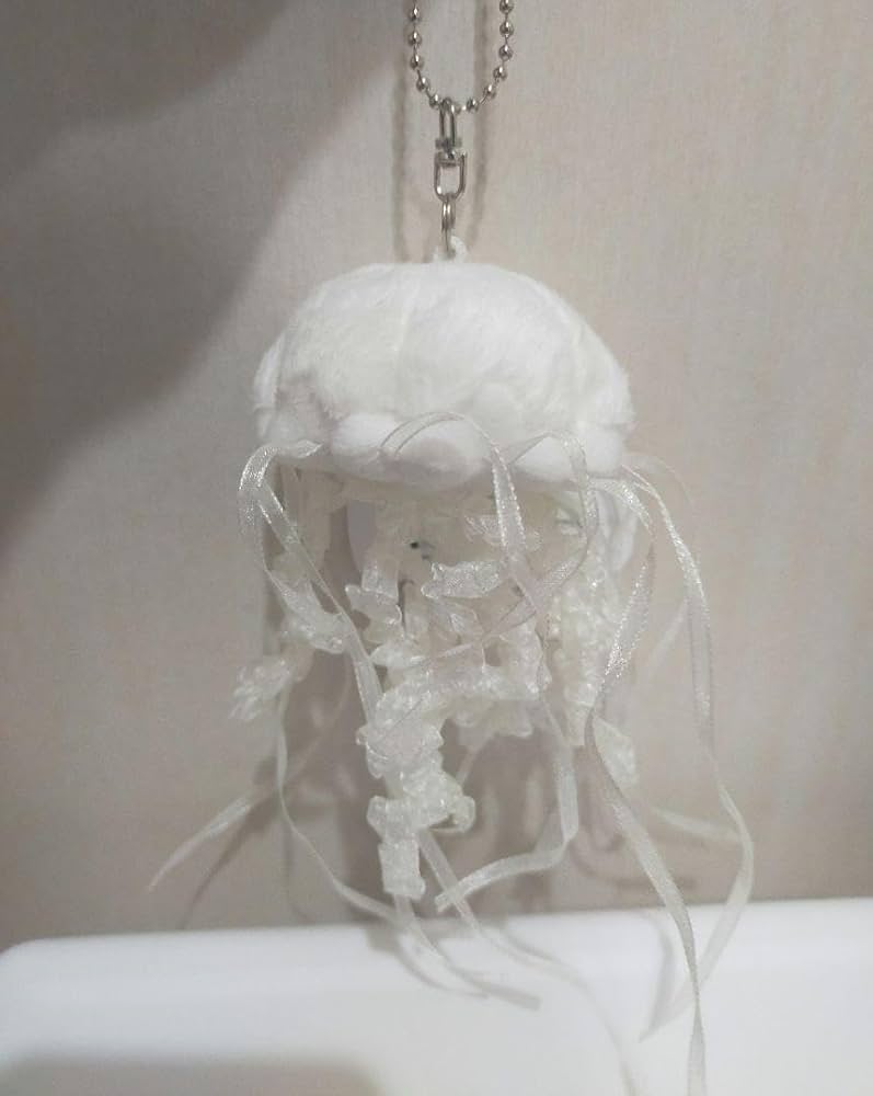 Amazon.co.jp: 新江ノ島水族館 クラゲぬいぐるみキーホルダー